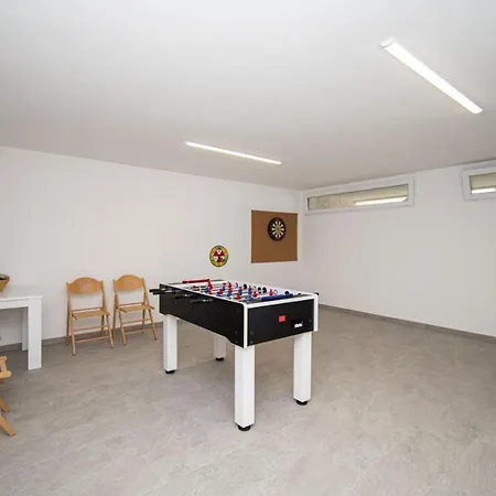 Rosarol Near Medulin For 8 People With Private Pool & Only 800 M From Sea * Liznjan