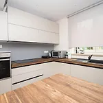 Rosarol Near Medulin For 8 People With Private Pool & Only 800 M From Sea Villa