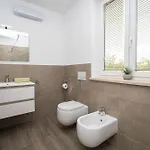 Rosarol Near Medulin For 8 People With Private Pool & Only 800 M From Sea *